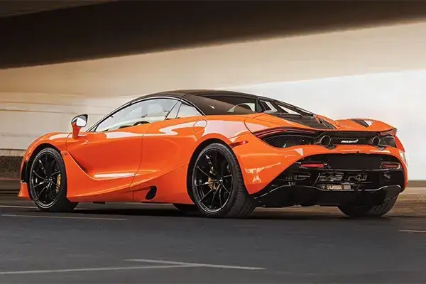 Rent McLaren 720S Orange in Dubai — Mclaren — photo 4 of 8