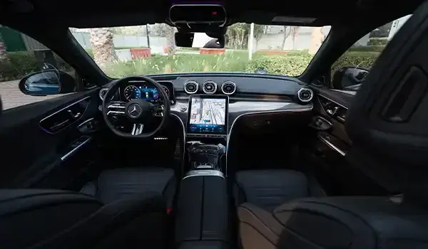 Rent Mercedes-Benz C 200 Blue in Dubai — photo 3 of 5