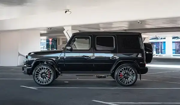 Rent Mercedes-Benz G63 AMG Black 2025 in Dubai — photo 4 of 7