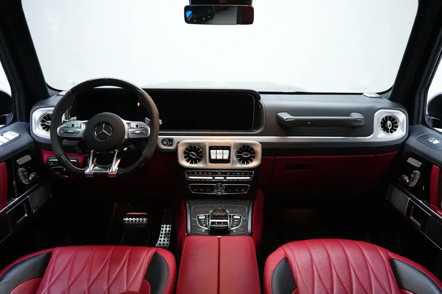 Rent Mercedes-Benz G800 Brabus Black in Dubai — photo 6 of 6