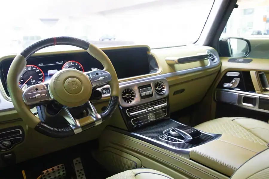 Rent Mercedes-Benz G800 Brabus Grey in Dubai — photo 7 of 7