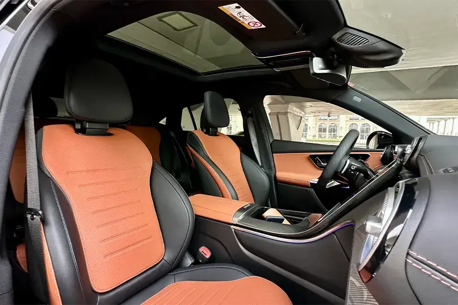 Rent Mercedes-Benz GLC 200 Black in Dubai — photo 6 of 8