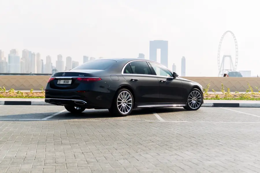 Rent Mercedes-Benz S580 Black in Dubai — photo 6 of 6
