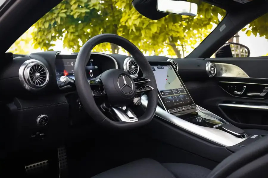 Rent Mercedes-Benz SL63 Silver in Dubai — photo 8 of 8