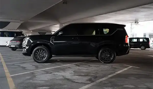 Rent Nissan Patrol Black 2025 in Dubai — photo 4 of 8