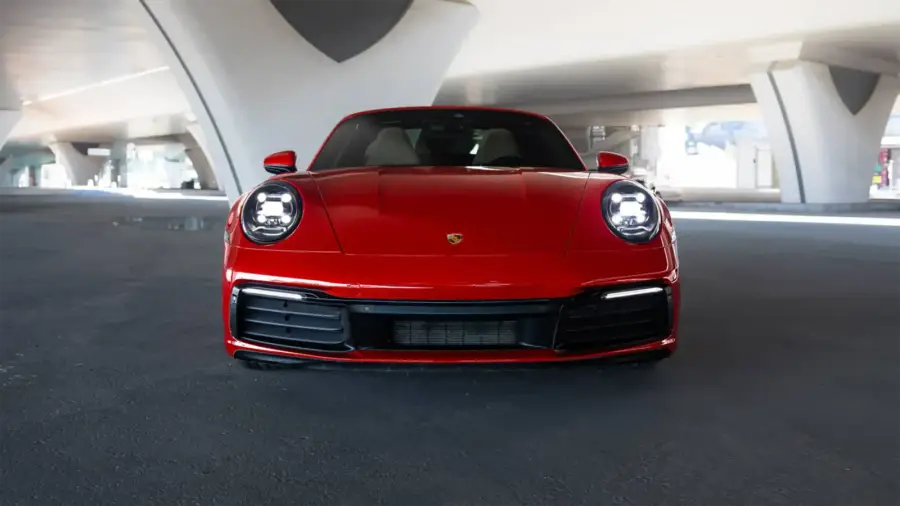 Rent Porsche 911 Targa Red in Dubai — photo 4 of 8