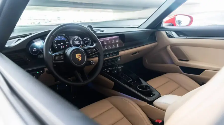 Rent Porsche 911 Targa Red in Dubai — photo 6 of 8