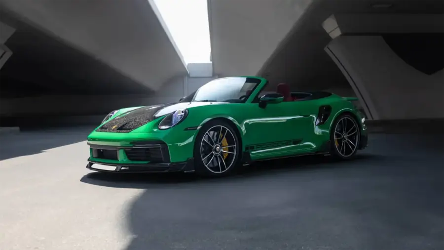 Rent Porsche 911 Turbo S Green in Dubai — photo 2 of 6