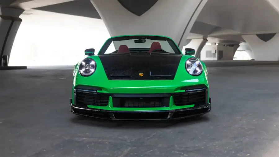Rent Porsche 911 Turbo S Green in Dubai — photo 5 of 6