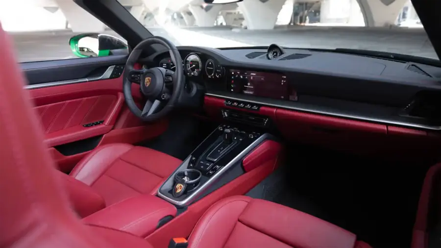 Rent Porsche 911 Turbo S Green in Dubai — photo 6 of 6