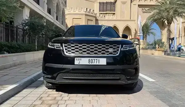 Аренда авто Range Rover Velar черного цвета в Дубае в аренду в Дубай, ОАЭ — Range Rover — фото 3 из 6