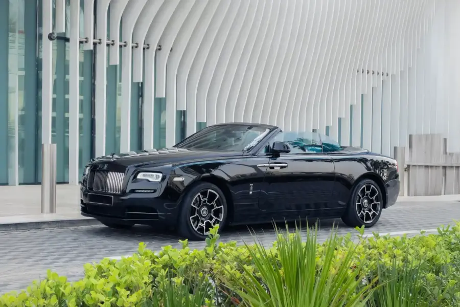 Rent Rolls-Royce Dawn Black in Dubai — photo 2 of 9