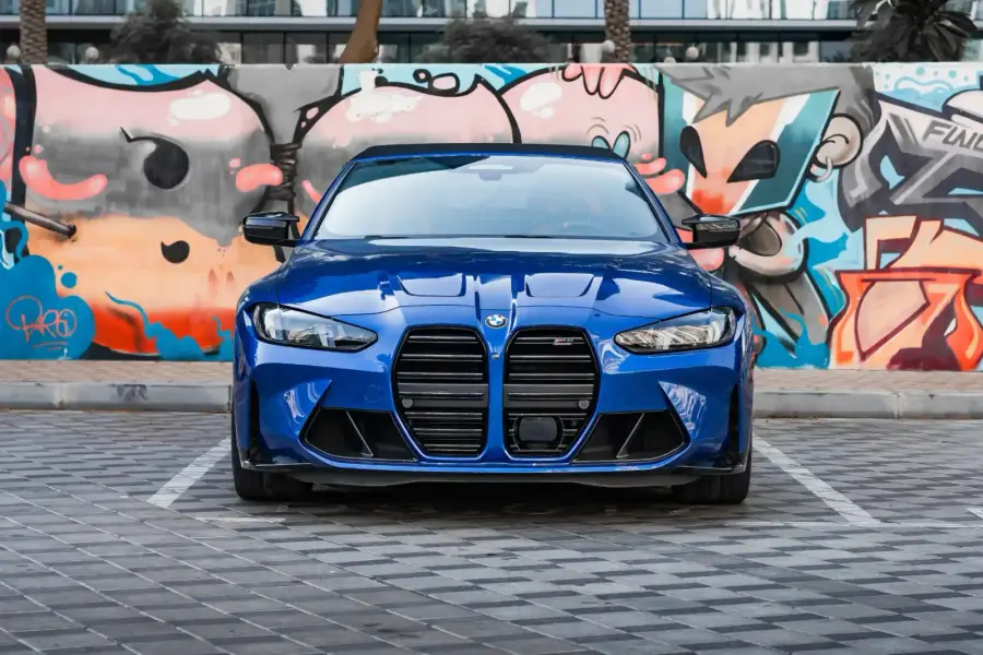 Rent BMW M4 Competition Blue in Dubai — photo 4 of 9