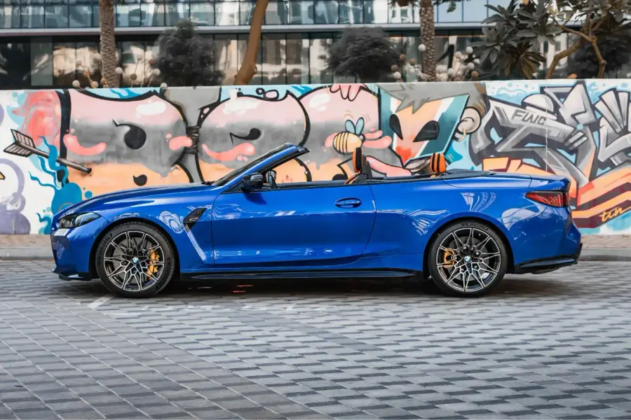 Rent BMW M4 Competition Blue in Dubai — photo 6 of 9