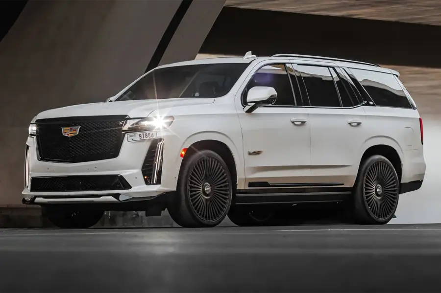 Rent Cadillac Escalade-V White in Dubai — photo 3 of 7