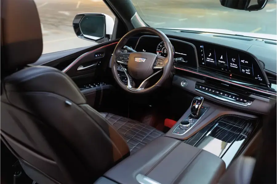 Rent Cadillac Escalade-V White in Dubai — photo 5 of 7