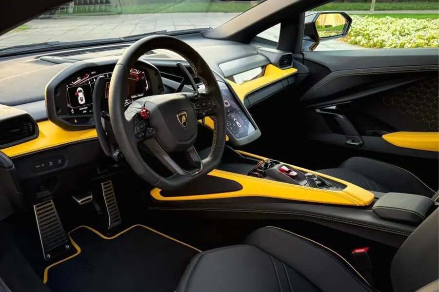Rent Lamborghini Revuelto Yellow in Dubai — photo 7 of 7