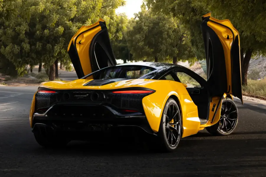 Rent McLaren Artura Yellow in Dubai — Mclaren — photo 5 of 7
