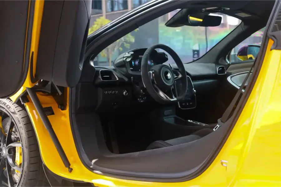 Rent McLaren Artura Yellow in Dubai — Mclaren — photo 6 of 7