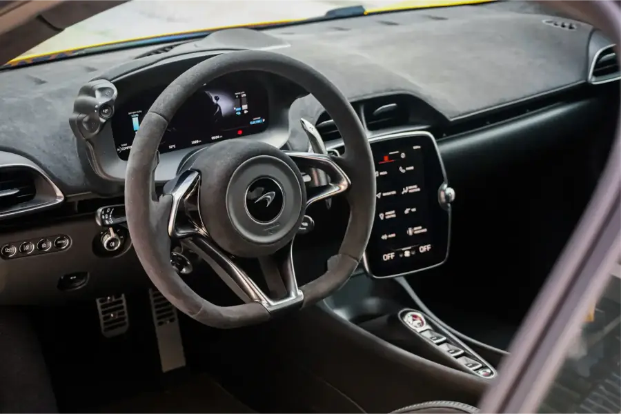 Rent McLaren Artura Yellow in Dubai — Mclaren — photo 7 of 7