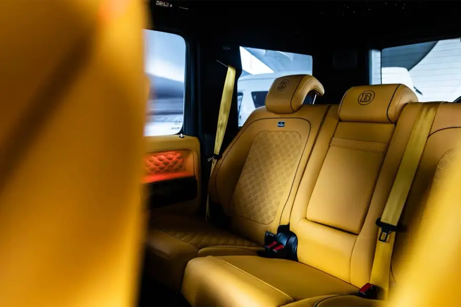 Rent Mercedes-Benz G800 Brabus Black in Dubai — photo 5 of 6