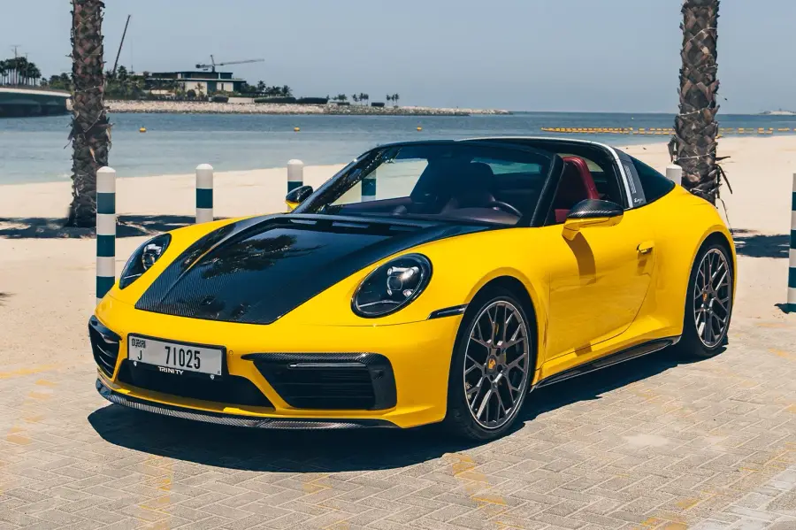 Rent Porsche 911 Targa 4 Yellow in Dubai — photo 4 of 7