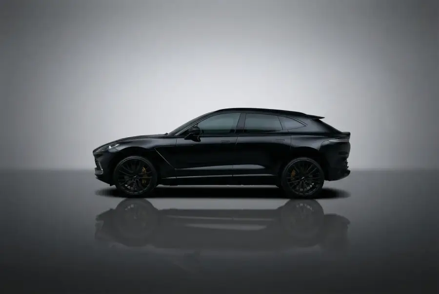 Rent Aston Martin DBX Black 2022 in Dubai — photo 3 of 5