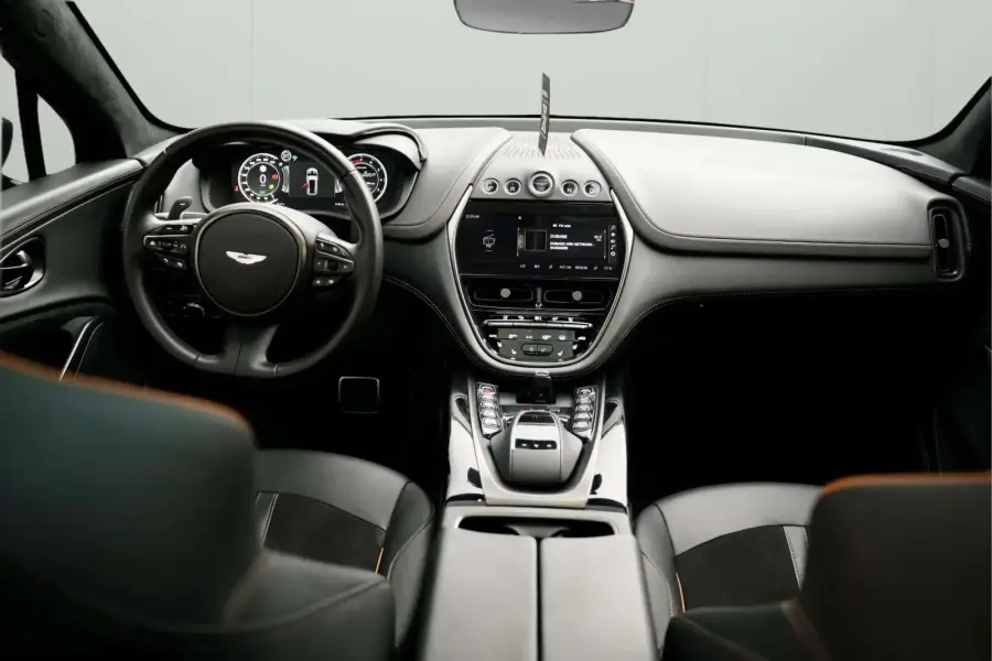 Rent Aston Martin DBX Black 2022 in Dubai — photo 4 of 5