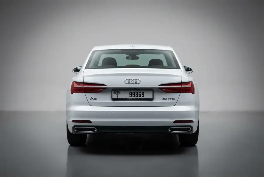 دبئی میں 2021 کا آڈی A6 سفید کرایہ پر لیں — Audi — تصویر 3 از 3