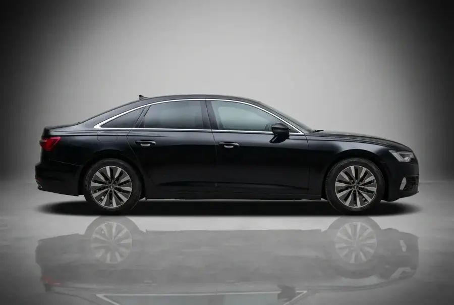 Rent Audi A6 Blue 2022 in Dubai — photo 2 of 4