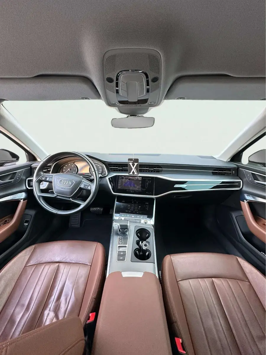 Rent Audi A6 Blue 2022 in Dubai — photo 4 of 4