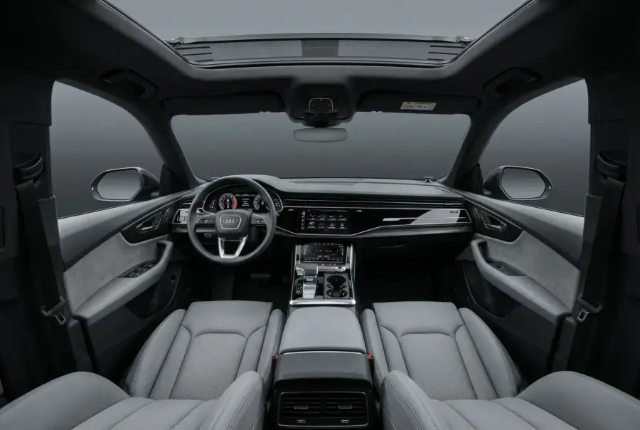 Rent Audi Q8 Grey 2022 in Dubai — photo 5 of 5