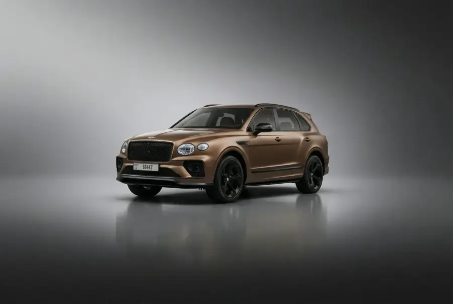 Rent Bentley Bentayga Bronze 2022 in Dubai — photo 2 of 7