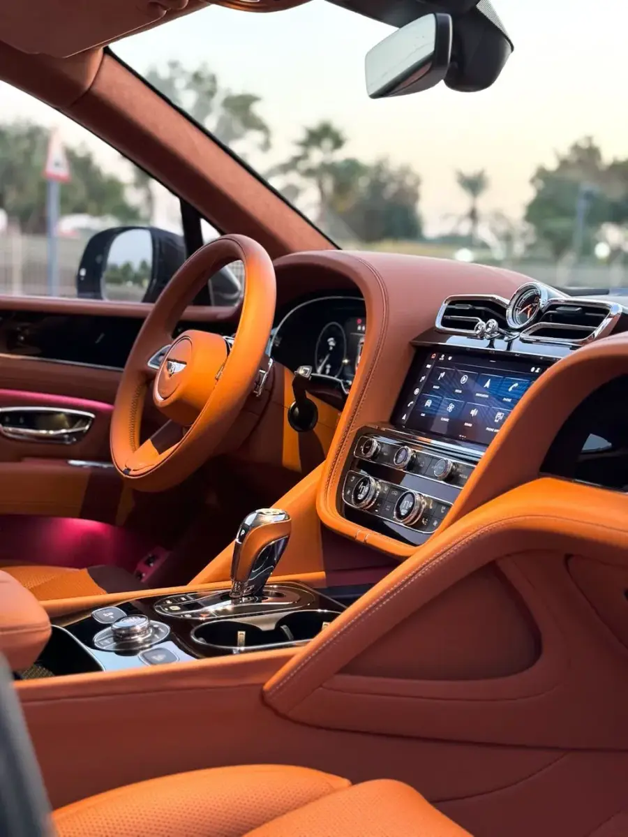 Rent Bentley Bentayga Black 2023 in Dubai — photo 11 of 11
