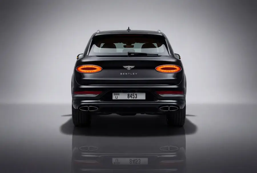 Rent Bentley Bentayga Black 2023 in Dubai — photo 2 of 11