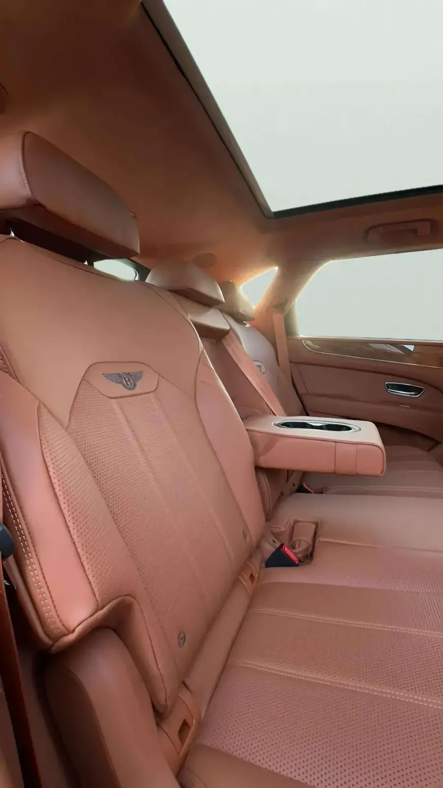 Rent Bentley Bentayga Grey 2023 in Dubai — photo 8 of 9
