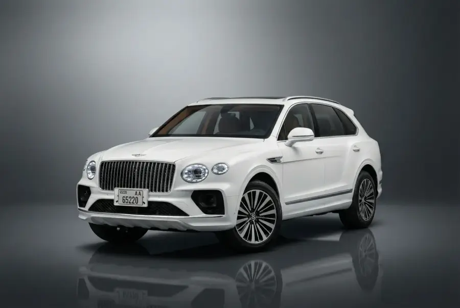 Rent Bentley Bentayga White 2024 in Dubai — photo 2 of 9