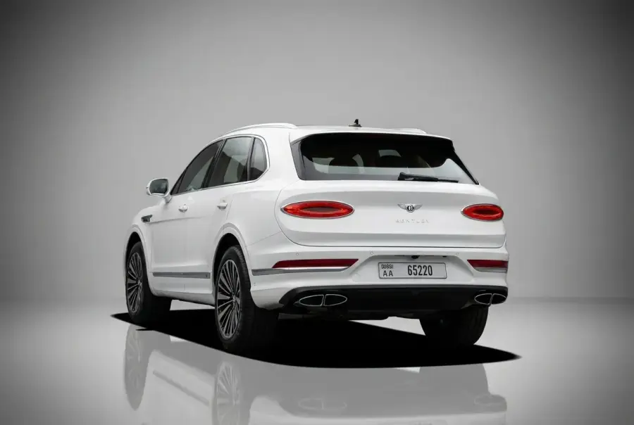 Rent Bentley Bentayga White 2024 in Dubai — photo 4 of 9