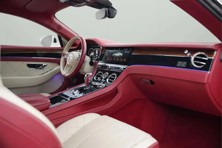 Rent Bentley Continental GT White 2022 in Dubai — photo 5 of 11