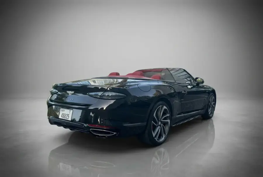 Rent Bentley Continental GT Black 2025 in Dubai — photo 4 of 8