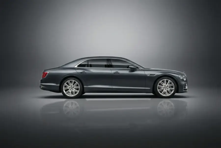 Аренда Bentley Flying Spur серого цвета 2024 года в Дубае в аренду в Дубай, ОАЭ — Bentley — фото 3 из 12