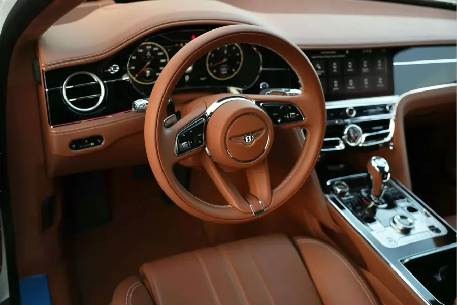 Rent Bentley Flying Spur White 2024 in Dubai — photo 7 of 10