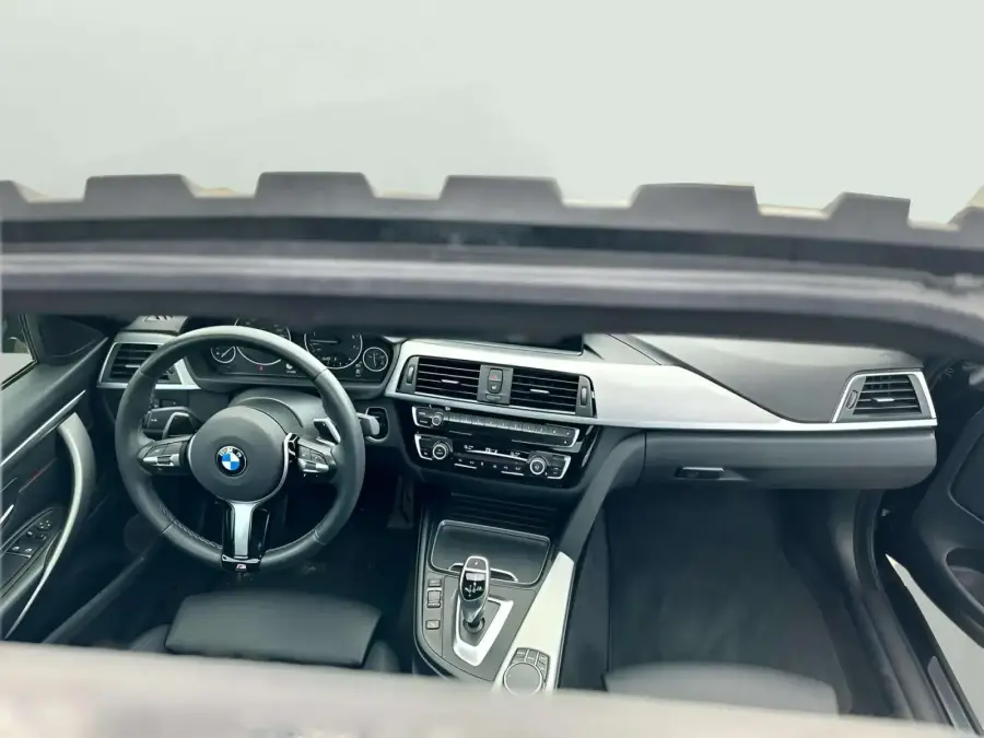 Rent BMW 430i Black 2019 in Dubai — photo 5 of 5