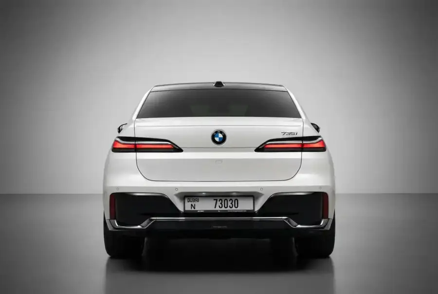 Rent BMW 735i White 2024 in Dubai — photo 4 of 6