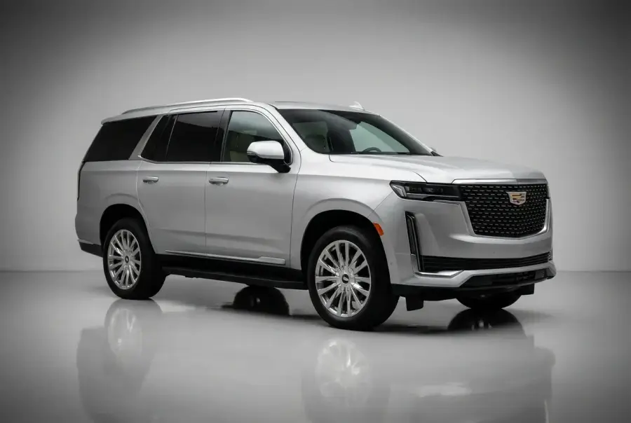 Rent Cadillac Escalade Silver 2021 in Dubai — photo 2 of 6