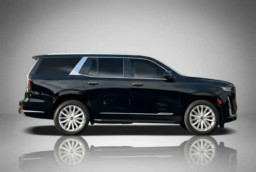 Rent Cadillac Escalade Black 2022 in Dubai — photo 3 of 6