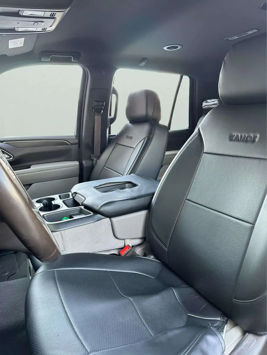 Rent Chevrolet Tahoe Black 2021 in Dubai — photo 4 of 4