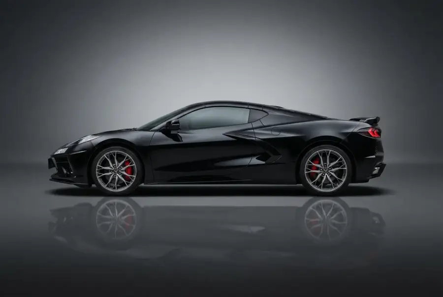 Rent Chevrolet Corvette Black 2026 in Dubai — photo 3 of 7