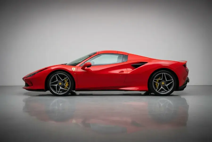 Rent Ferrari F8 Spider Red 2022 in Dubai — photo 2 of 5