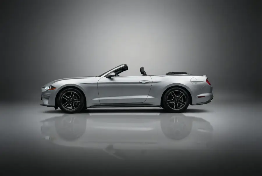 Rent Ford Mustang Silver 2023 in Dubai — photo 3 of 4